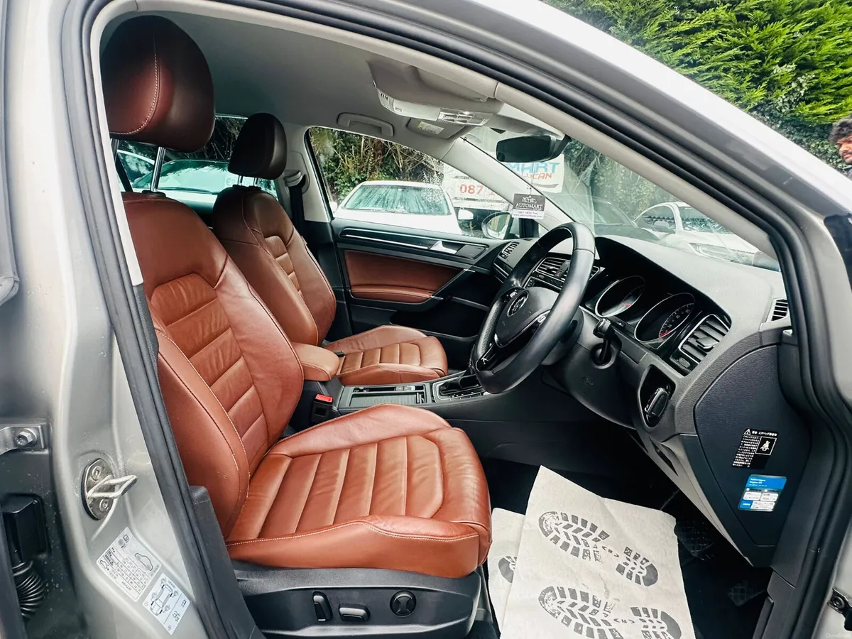 Volkswagen Golf 2016 32K Miles Leather & Car play - Image 5