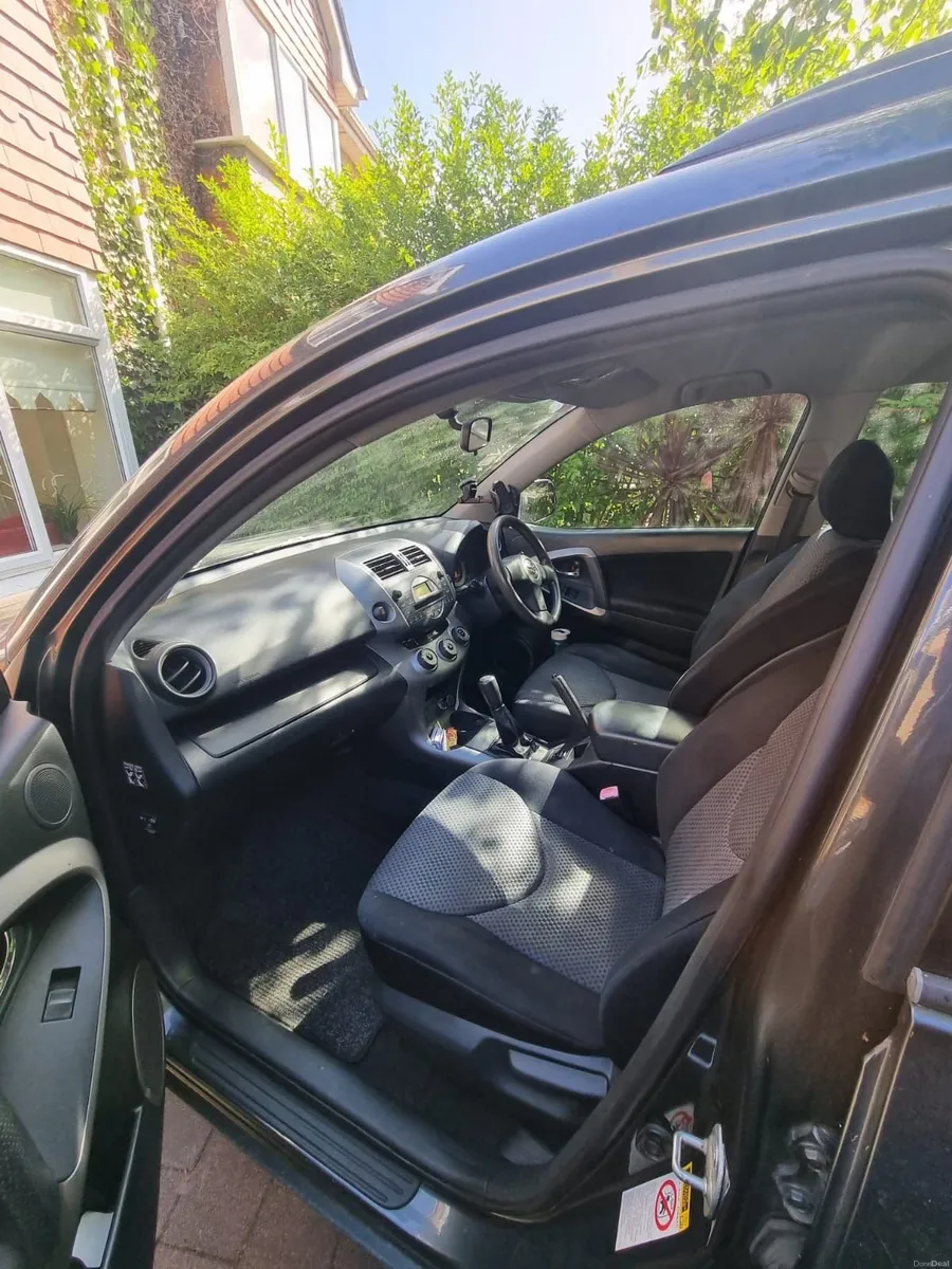 Toyota RAV4 2007 - Image 1