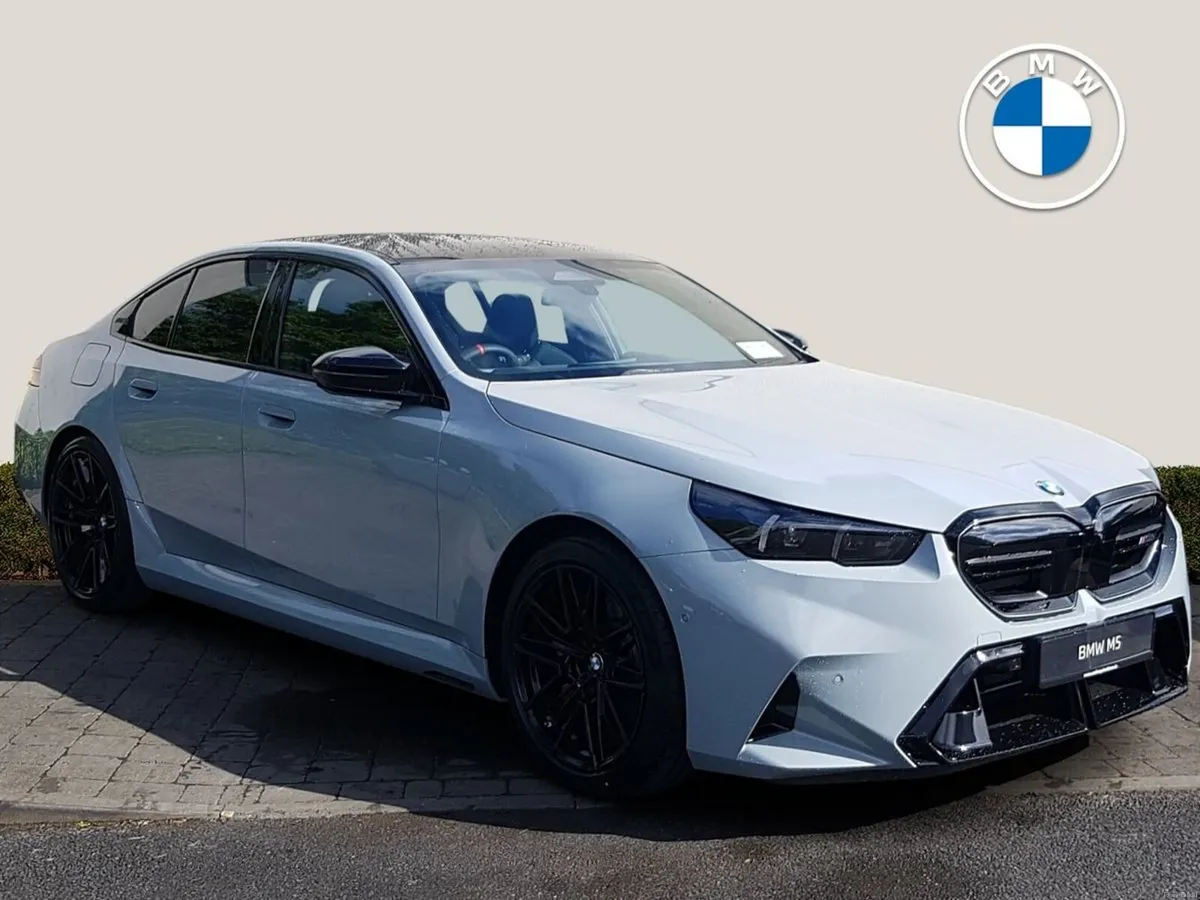 BMW M5 M5 Saloon - Image 1