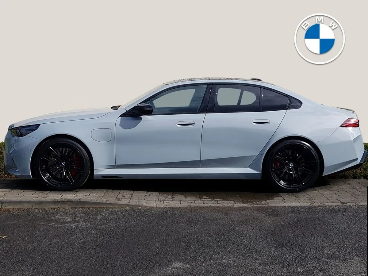 BMW M5 M5 Saloon - Image 4