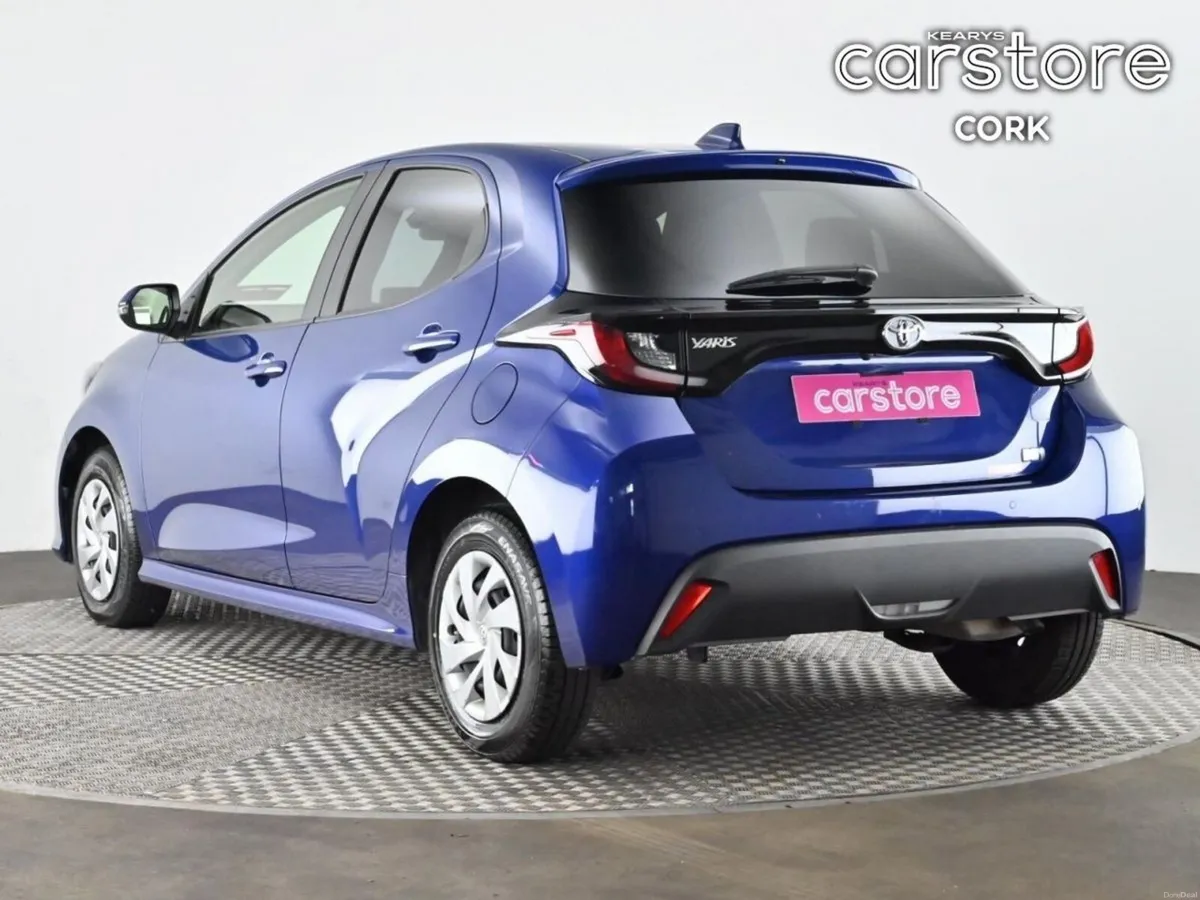 Toyota Yaris 1.5 Hybrid 5Dr Auto - Image 3