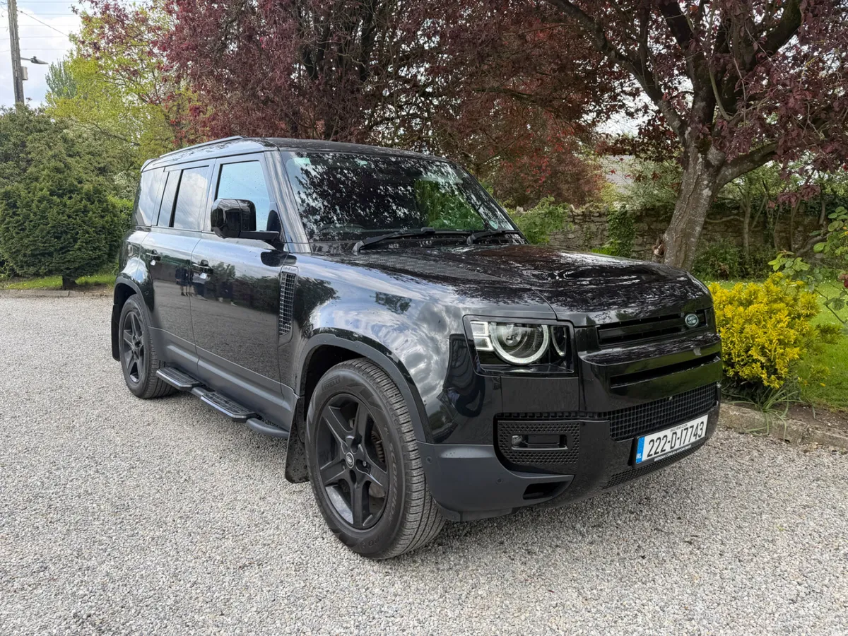 Land Rover Defender - Image 2