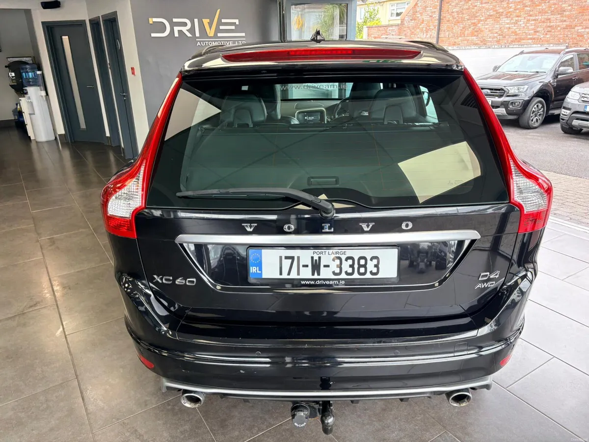 Volvo XC60 2017 2.0d R-Design SE***1 year Warranty - Image 3