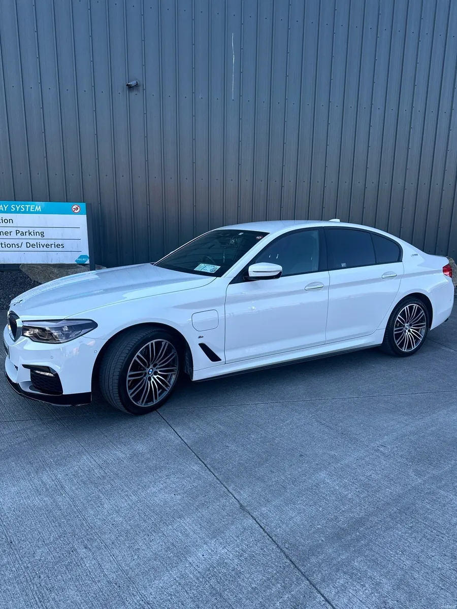 BMW 530e - Image 3