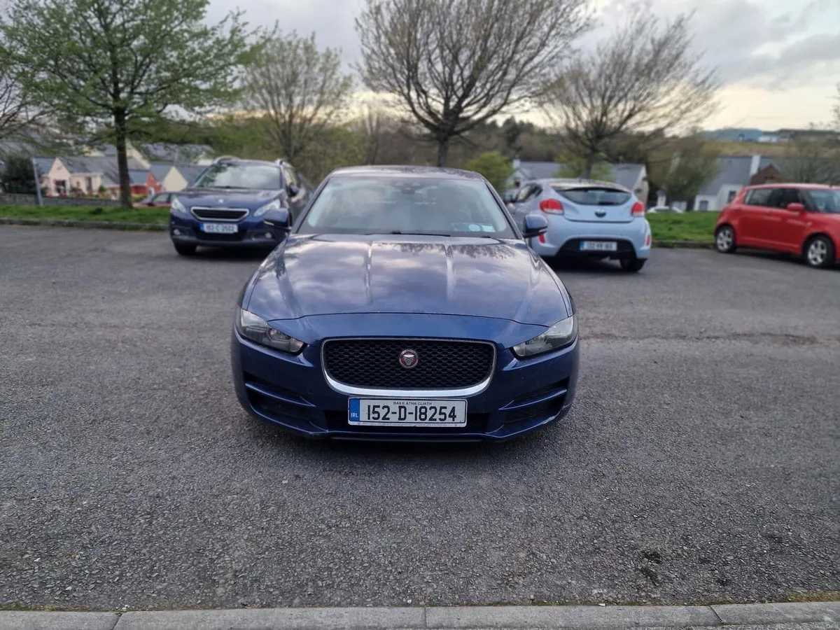 15 JAGUAR XE 2.0D €3250 NEEDS RETEST - Image 2