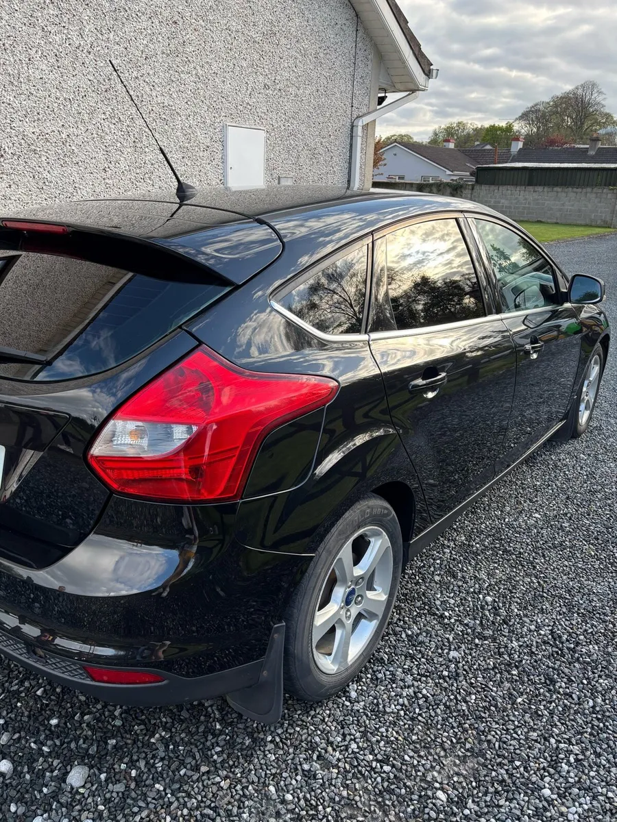 Ford Focus 1.6 TDCI Zetec Navigator - Image 3