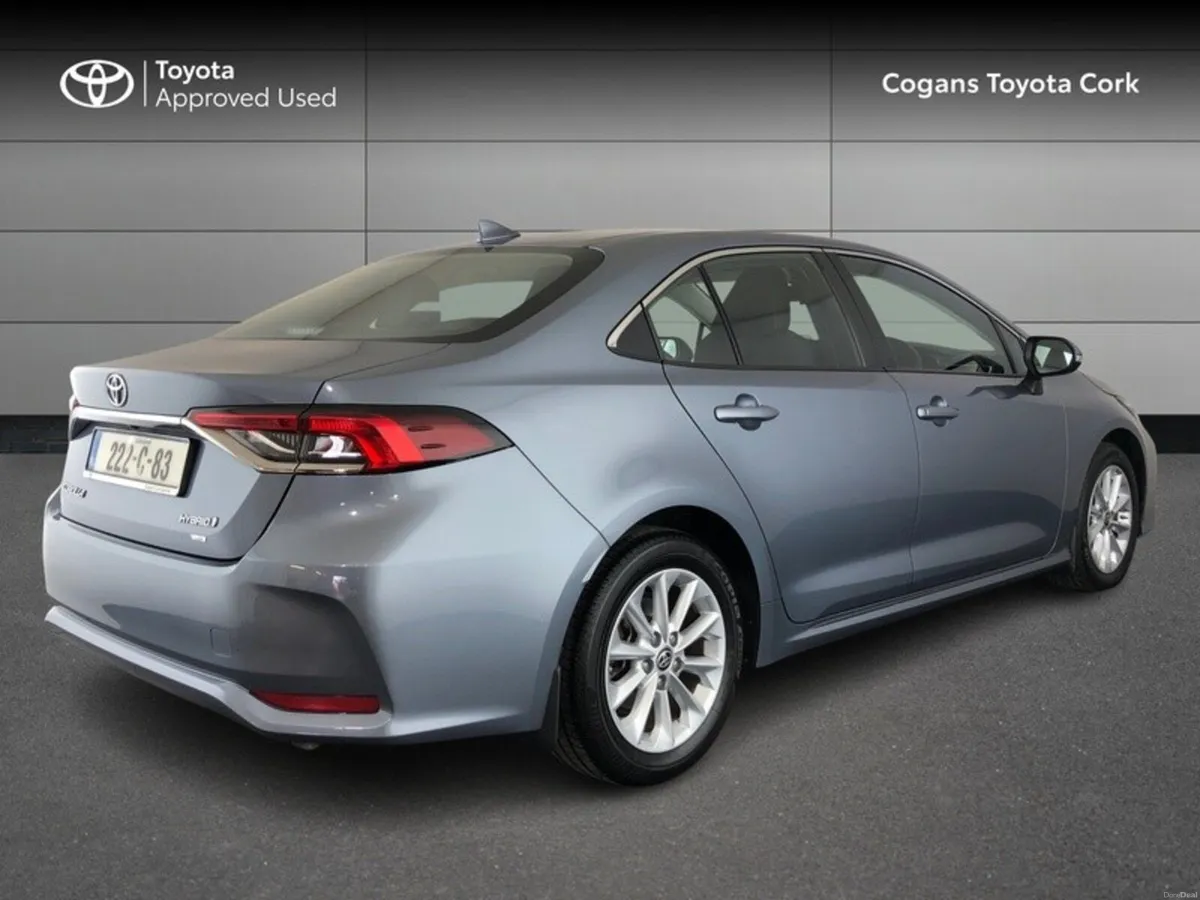 Toyota Corolla COROLLA HYBRID LUNA - Image 2