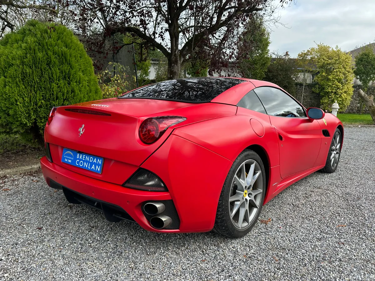 Ferrari California - Image 4