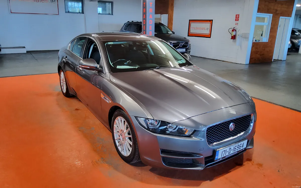 Jaguar XE 2017 - Image 1
