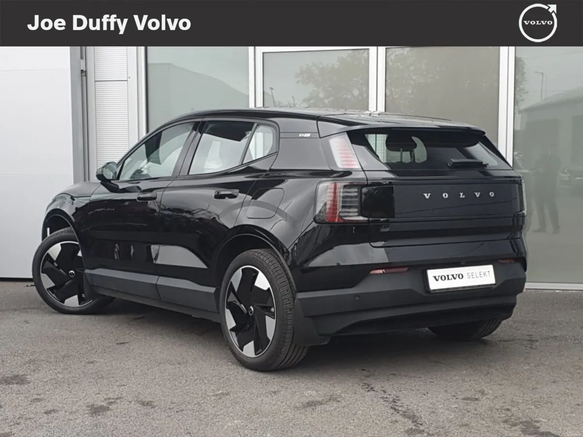 Volvo EX30 Single Motor Ex Range BEV 272hp Plus - Image 3