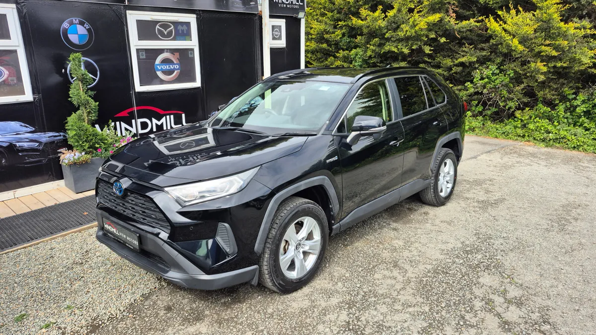 Toyota RAV4 Hybrid Automatic Low mileage 2019 - Image 4