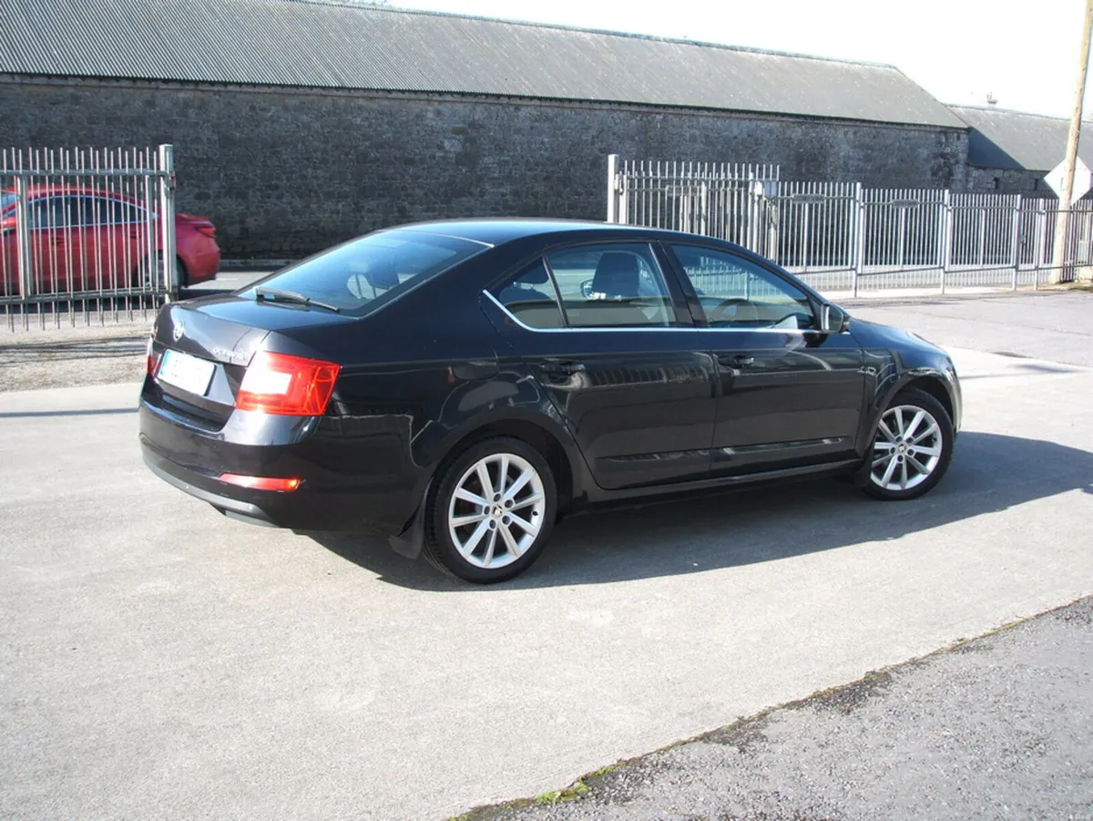 Skoda Octavia STYLE 2.0 TDI 150HP 4DR - Image 2