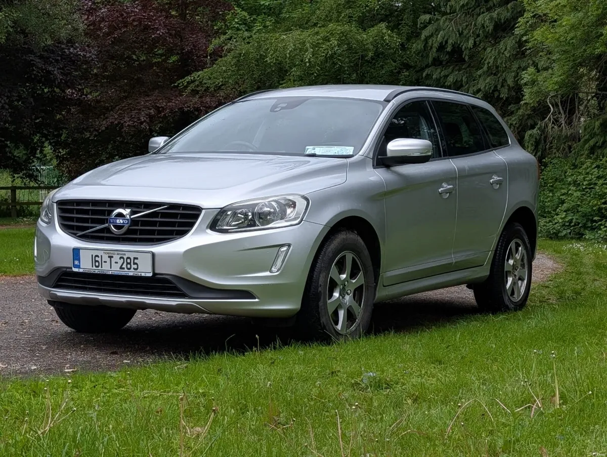 2016 VOLVO XC60 D3 FWD - Image 4