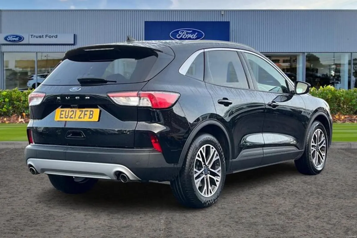 Ford Kuga Titanium Edition - Image 4
