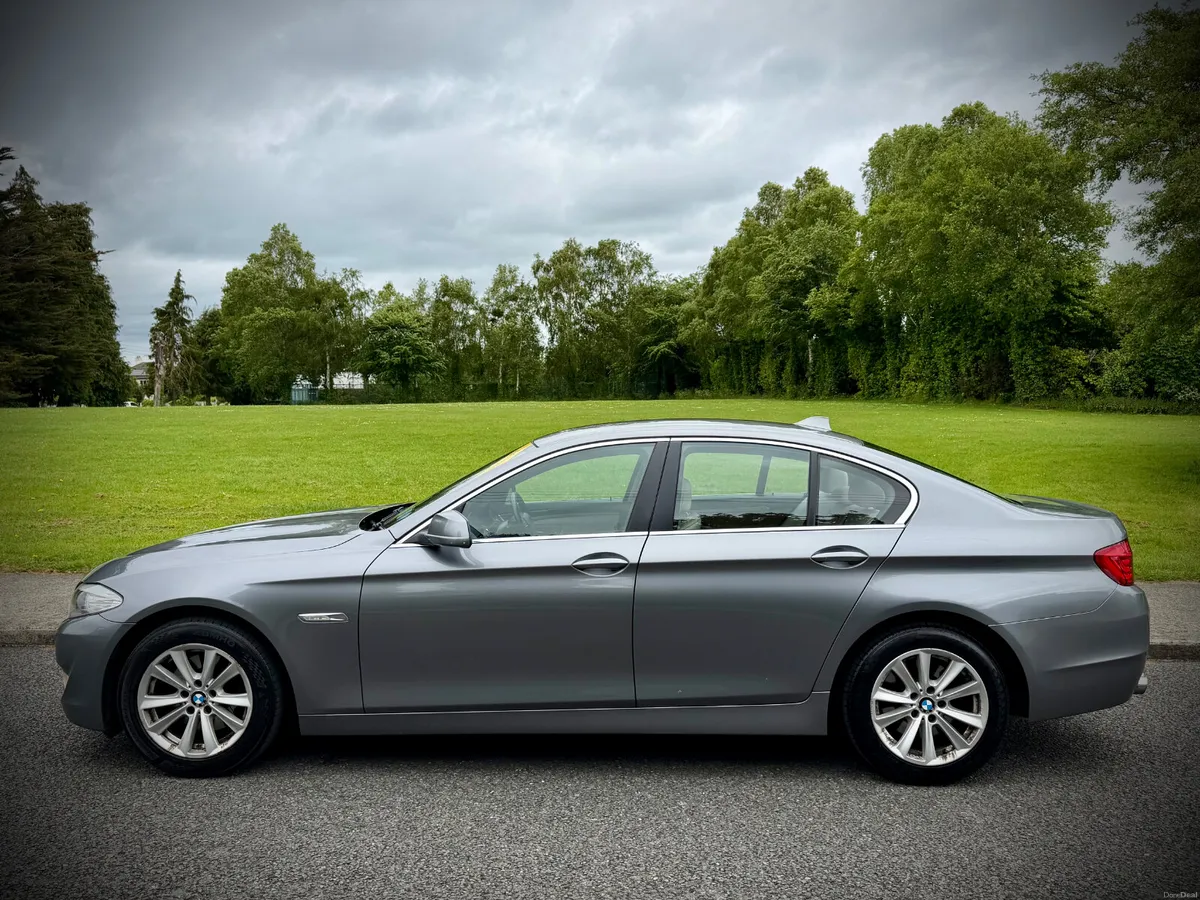 BMW 5-Series 2.0 SE Diesel Manual Saloon. - Image 4