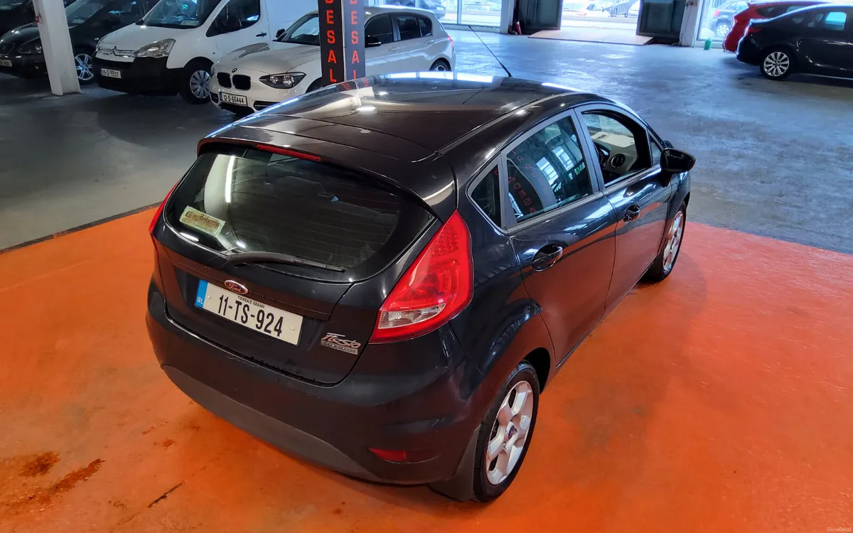 Ford Fiesta 2011 - Image 3