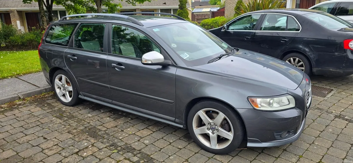 Volvo V50 2010 R Design S - Image 3