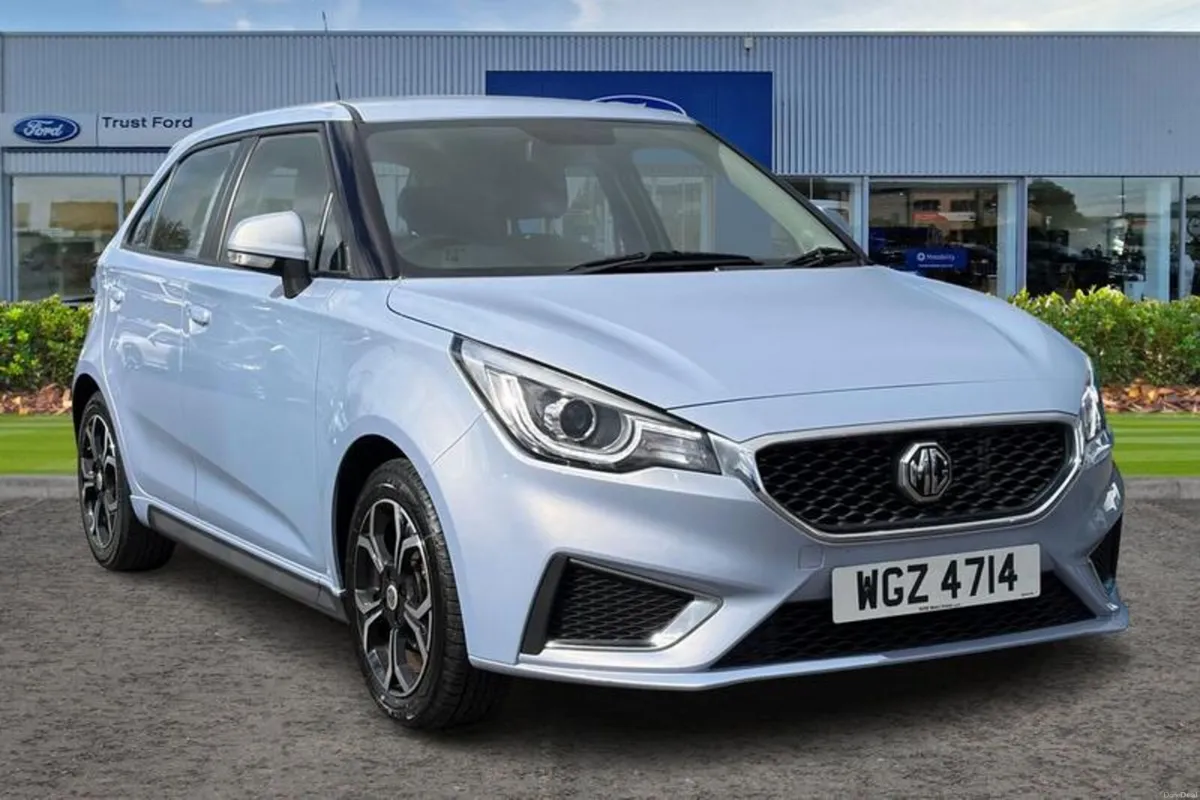 MG MG3 Exclusive - Image 1