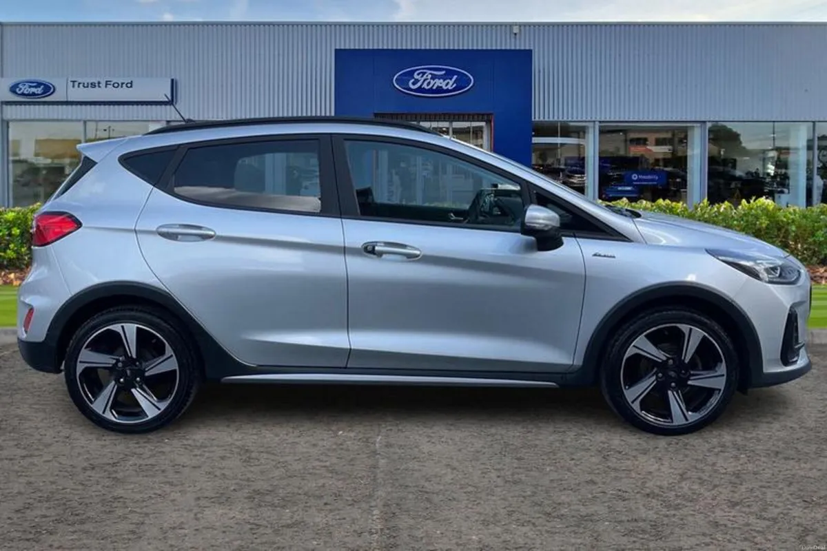 Ford Fiesta Active - Image 3