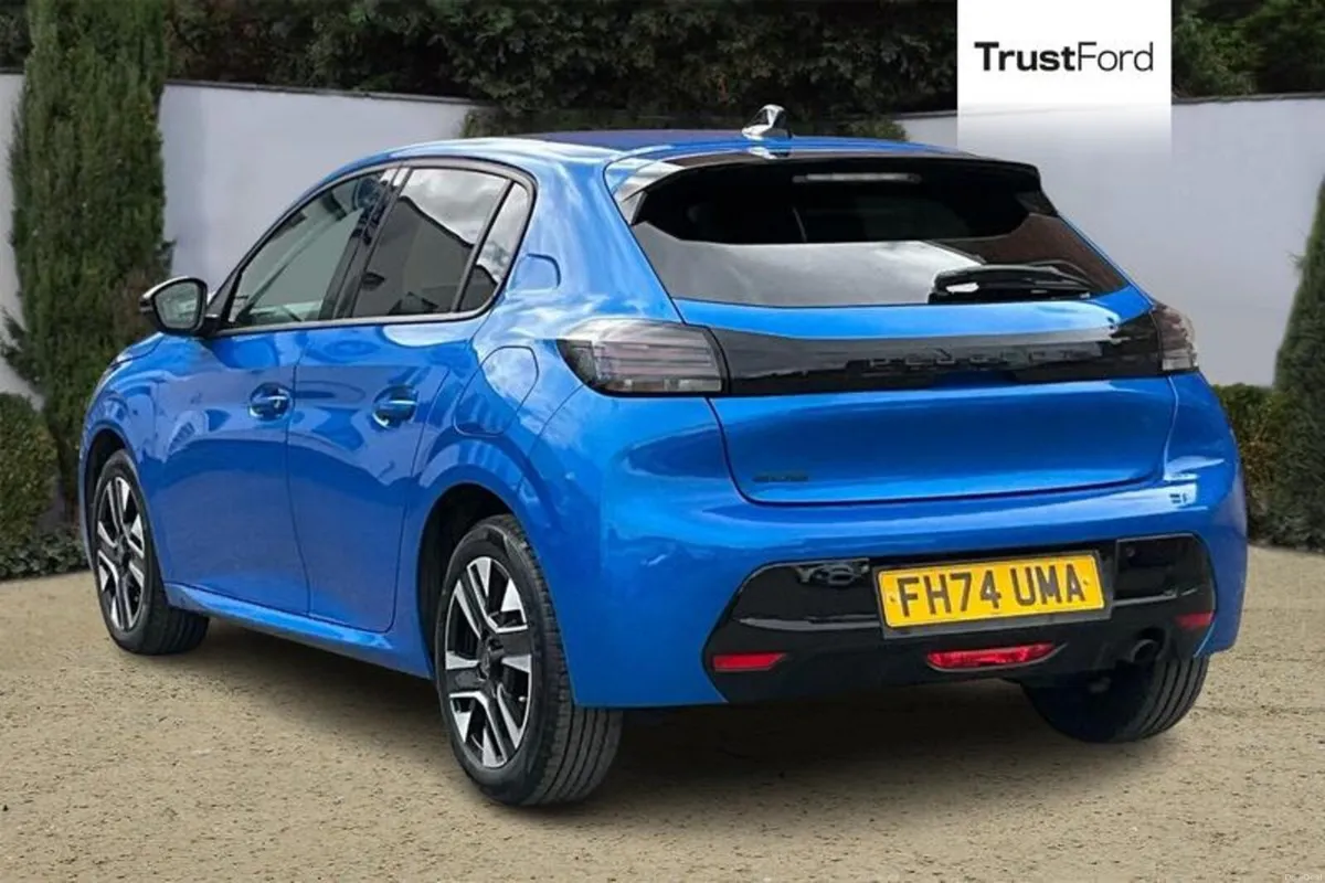 Peugeot 208 Allure - Image 2