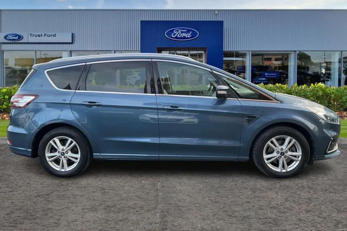 Ford S-Max Titanium - Image 3
