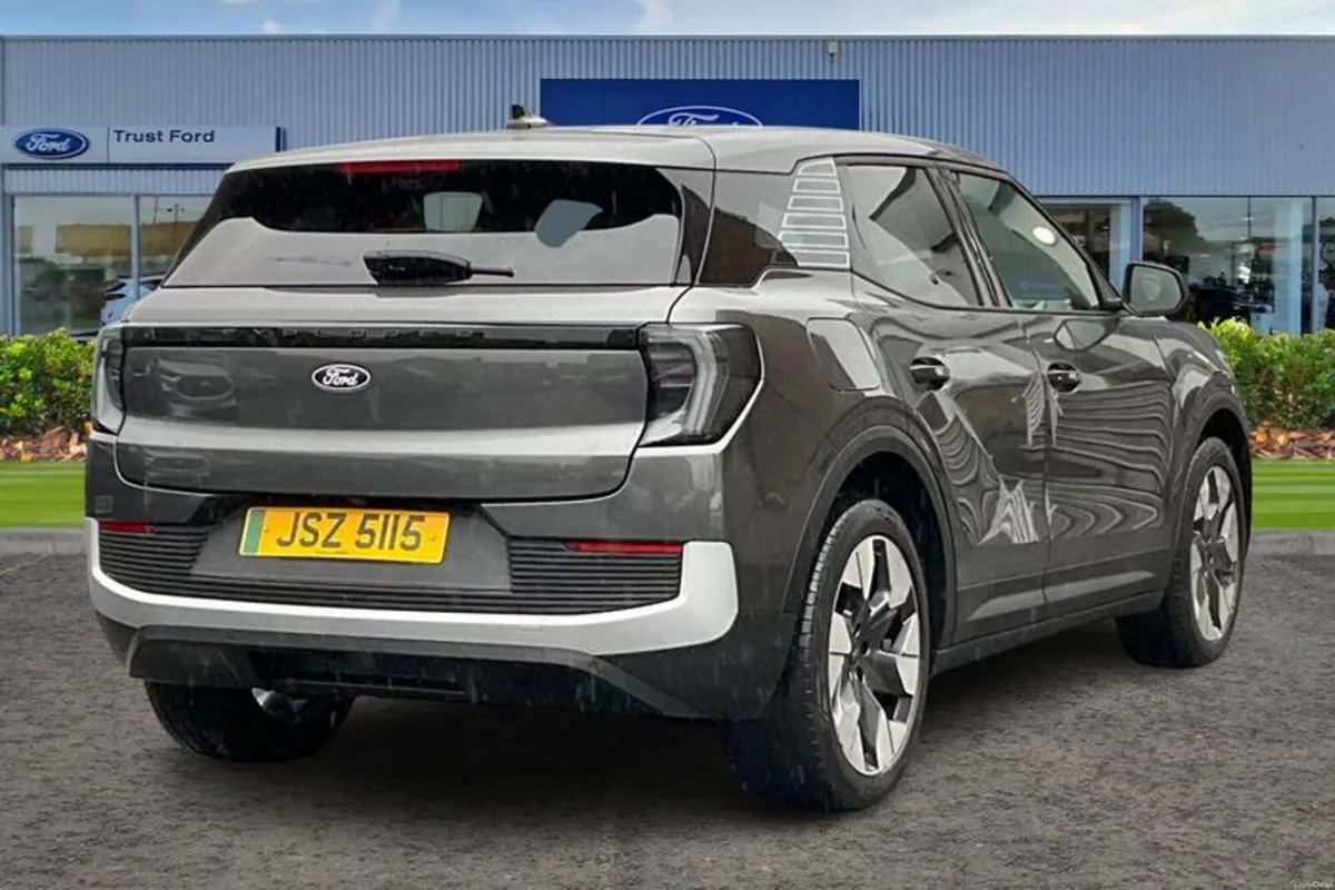 Ford Explorer Extended Range 79kWh Premium SUV 5dr - Image 4