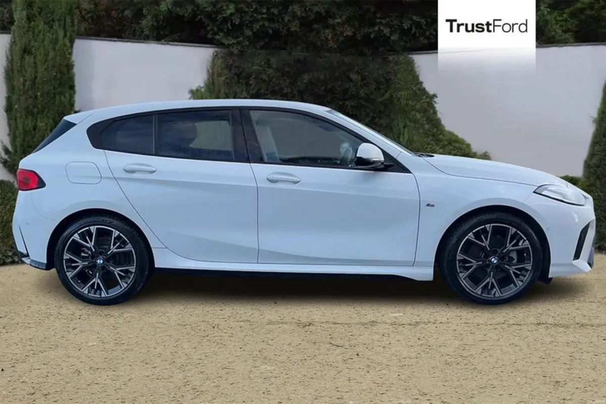 BMW 1-Series 1.5 120i MHT M Sport Hatchback 5dr Pe - Image 3
