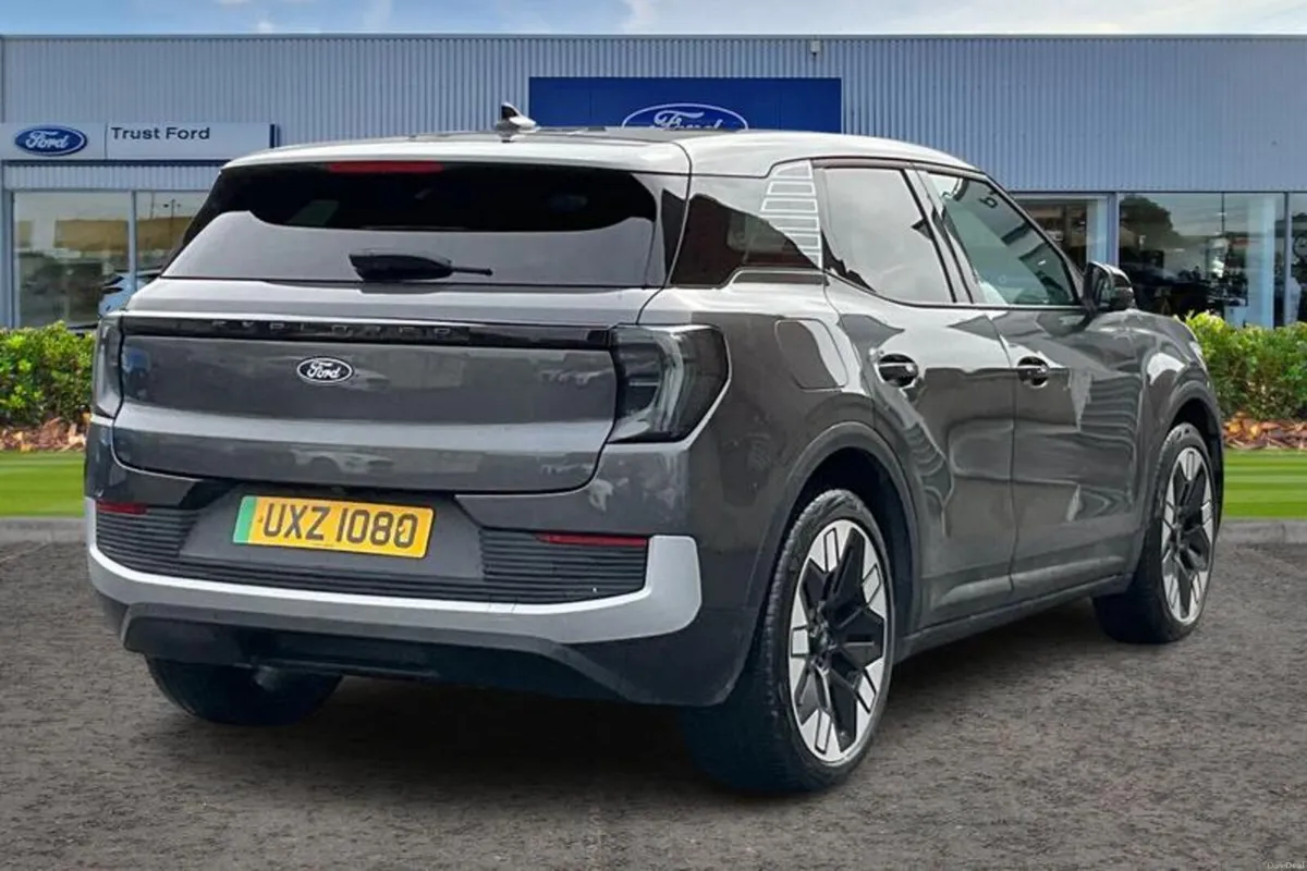 Ford Explorer Extended Range 79kWh Premium SUV 5dr - Image 4