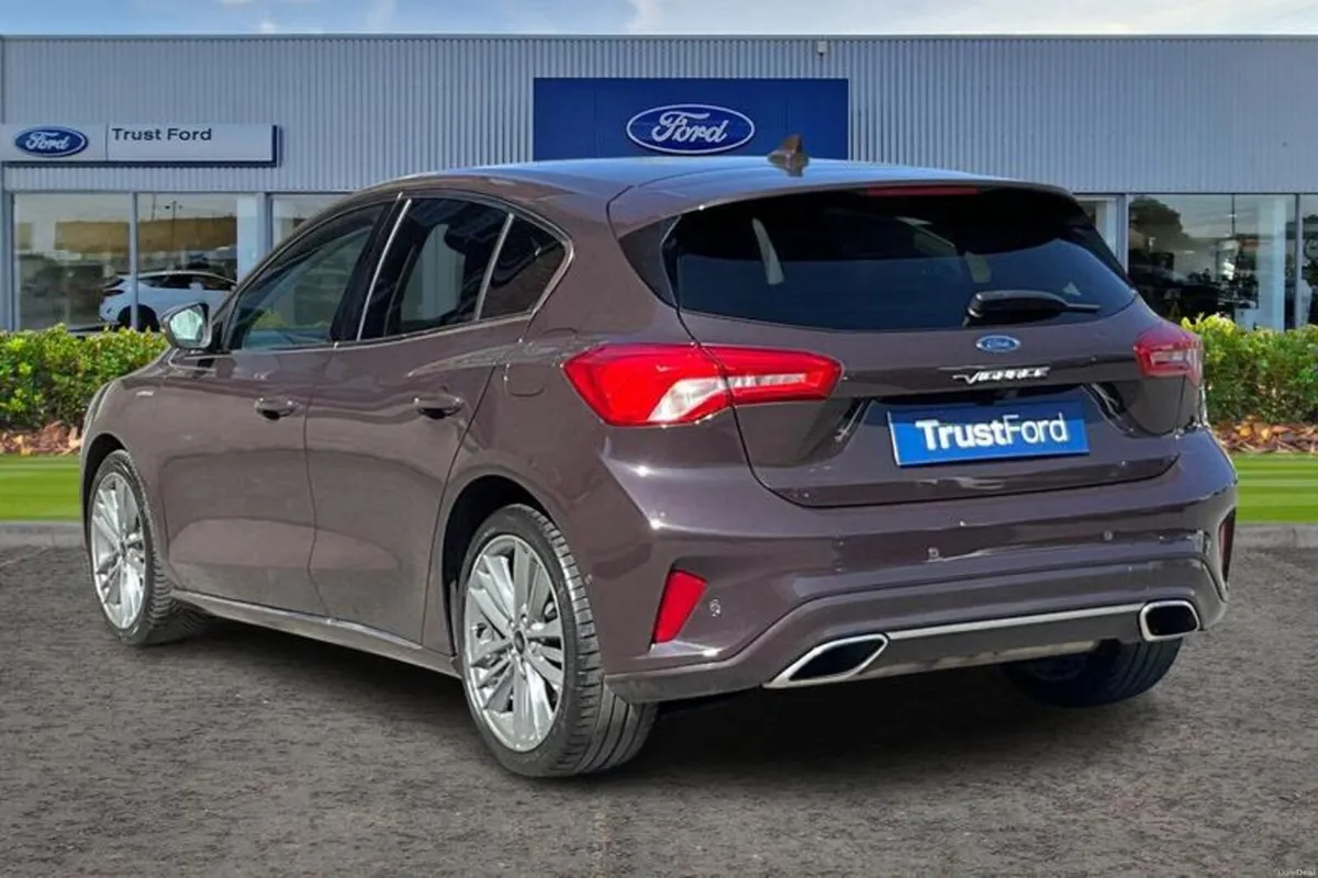 Ford Focus 1.0T EcoBoost Vignale Hatchback 5dr Pet - Image 2