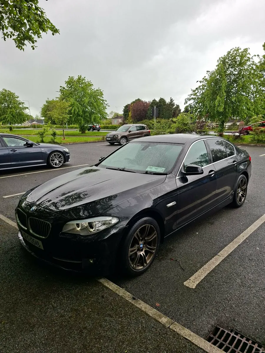 BMW 520 F10 - Image 1