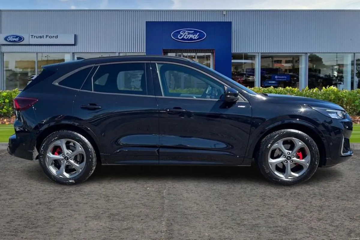 Ford Kuga ST-Line - Image 3