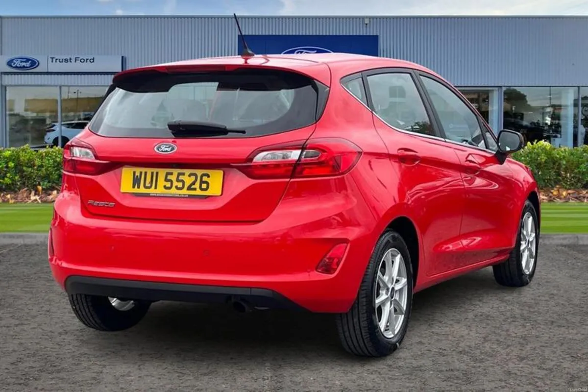 Ford Fiesta Zetec - Image 4