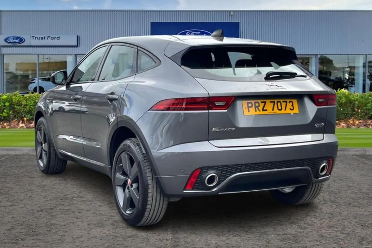 Jaguar E-Pace Chequered Flag Edition - Image 2