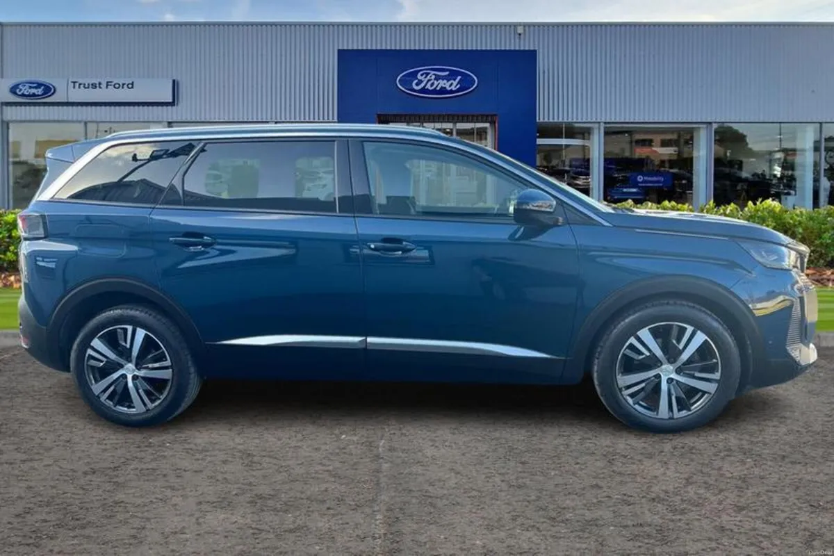 Peugeot 5008 Allure Premium - Image 3