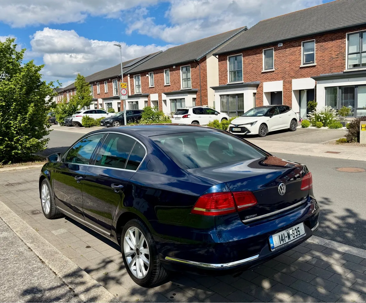 €3,850 2014 VW Passat 1.6 TDi Highline - Image 3