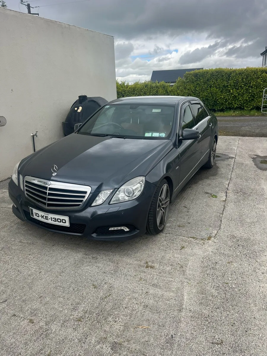 E class Mercedes - Image 1