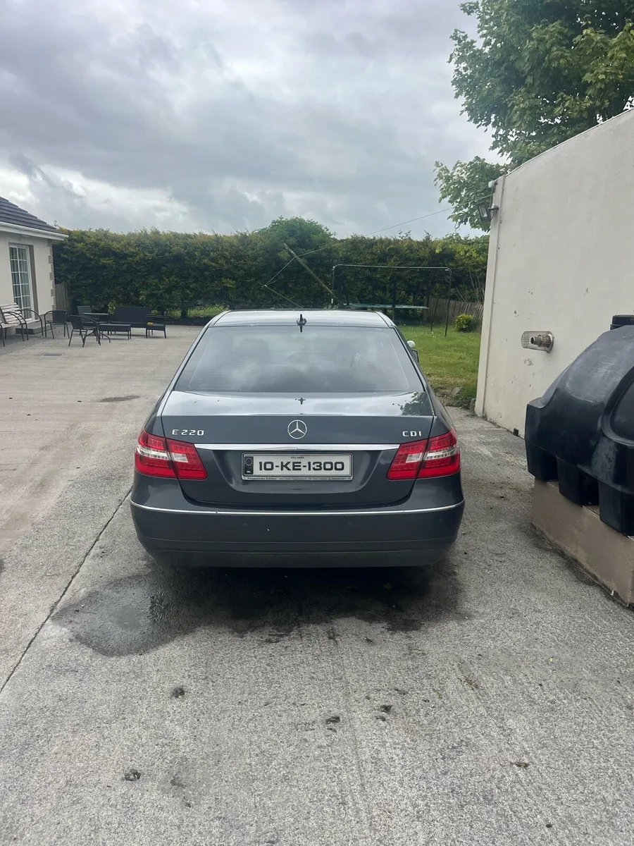 E class Mercedes - Image 3