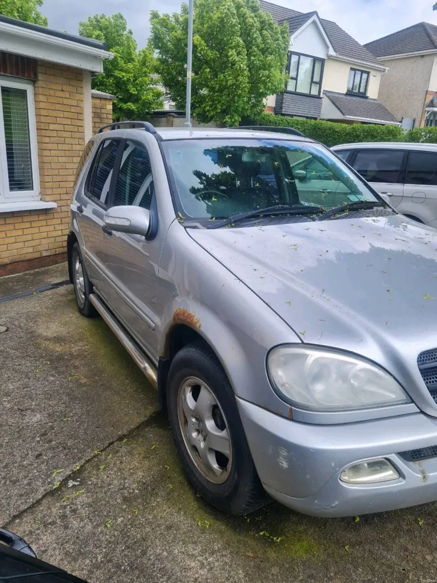 Mercedes ML270 - Image 2