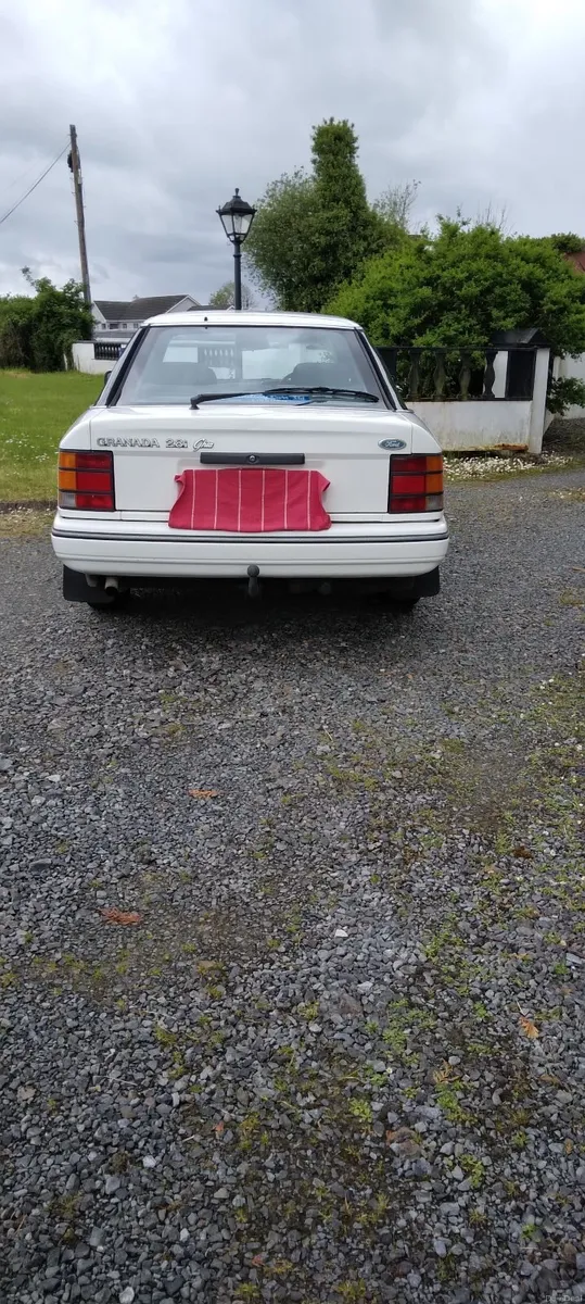 Ford Granada 1986 - Image 2