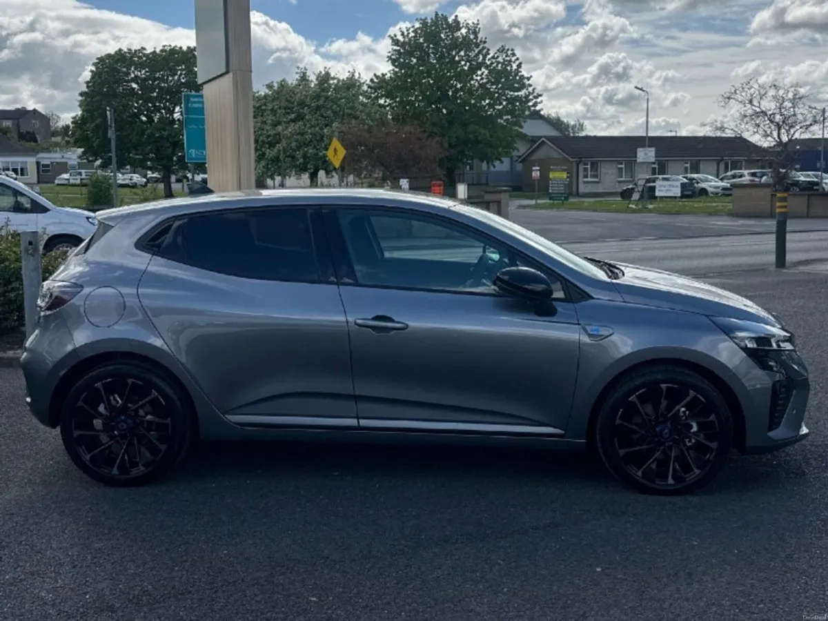 Renault Clio Esprit Alpine 145 Hybrid auto - Image 4