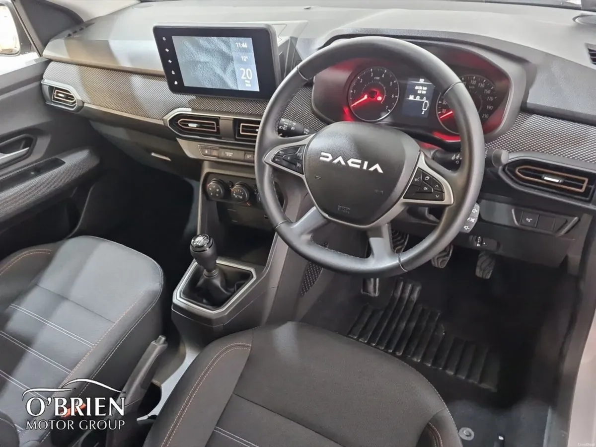 Dacia Sandero Stepway TCe 90 STEPWAY Expression - Image 6