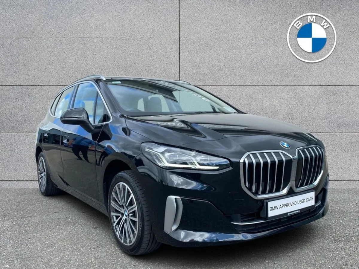 BMW 2-Series 220i Luxury Active Tourer - Image 1