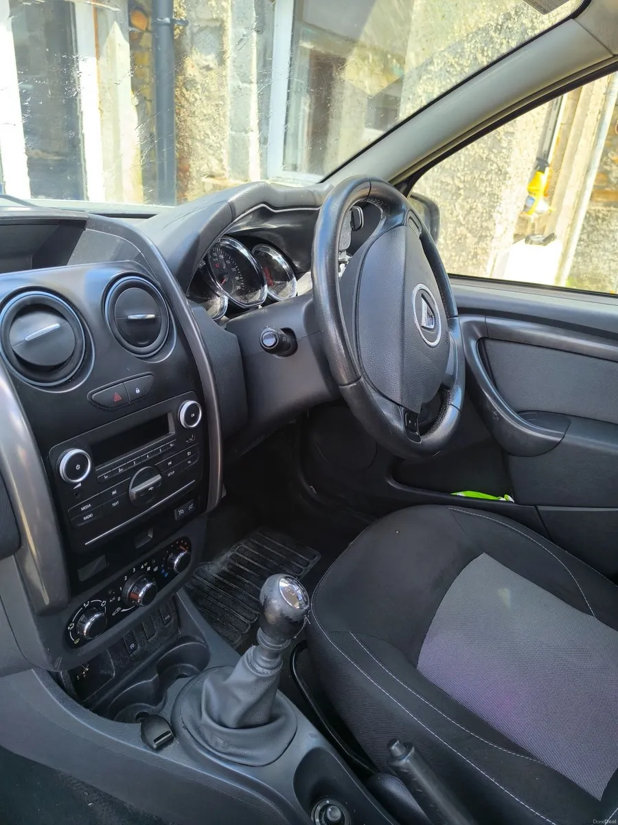 Dacia Duster 2017 - Image 2