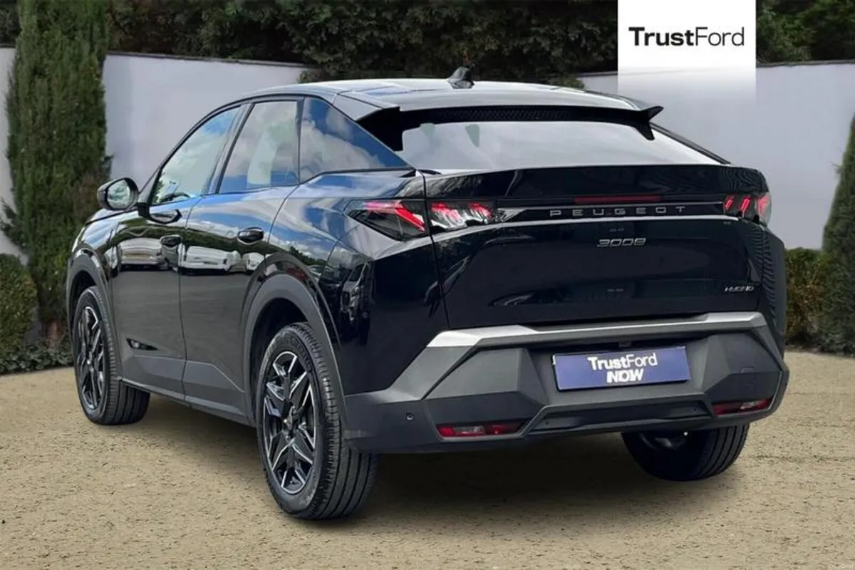Peugeot 3008 GT - Image 2
