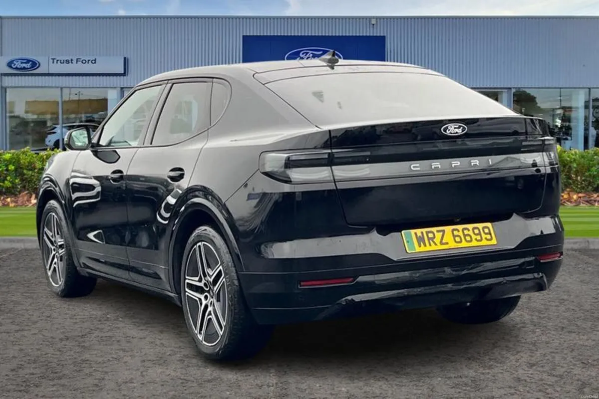 Ford Capri Premium - Image 2