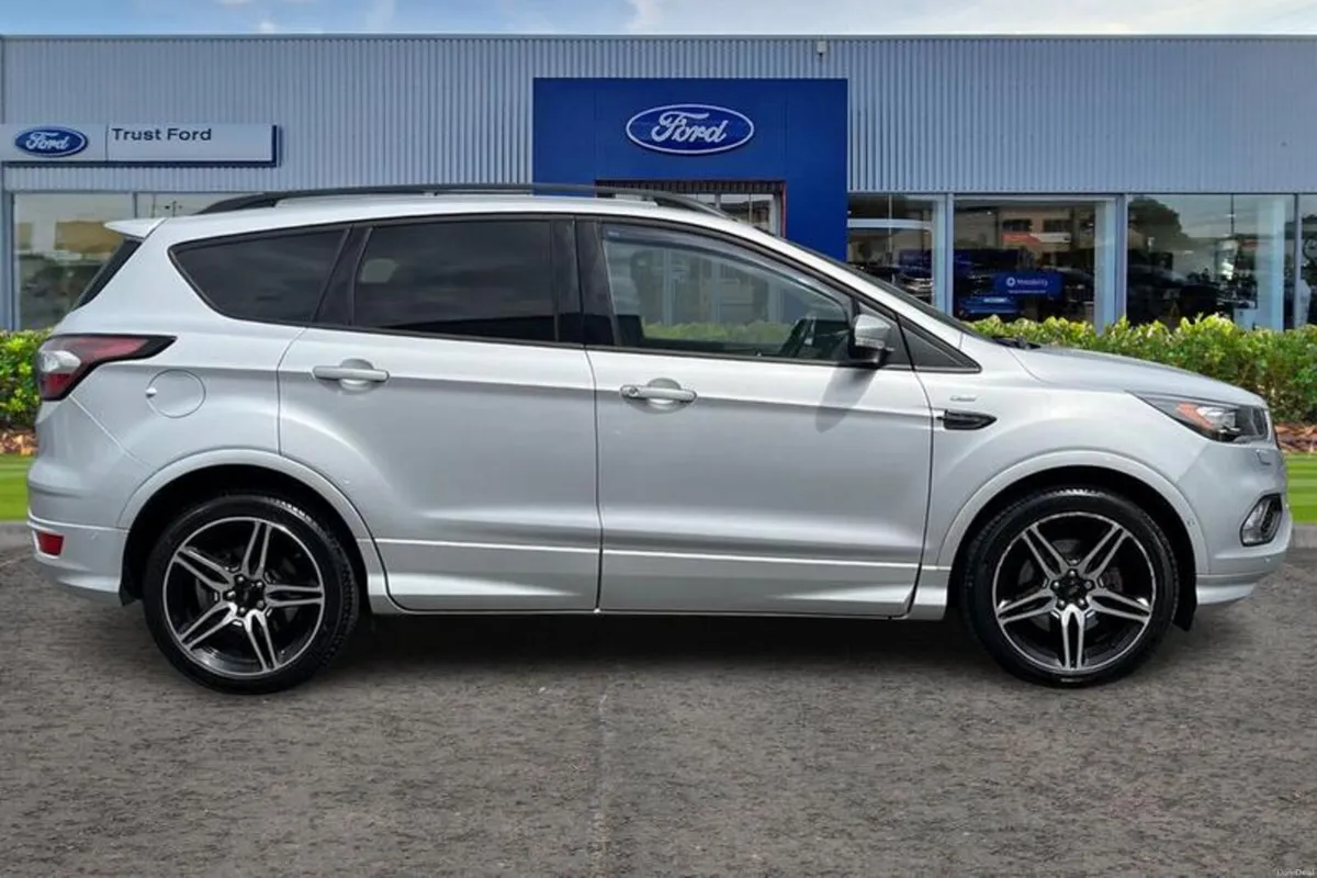 Ford Kuga ST-Line - Image 3