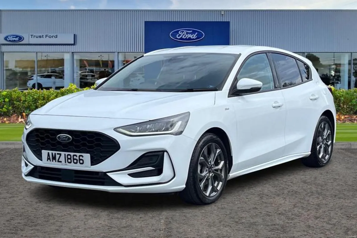 Ford Focus 1.0 EcoBoost Hybrid mHEV 155 ST-Line 5d - Image 5