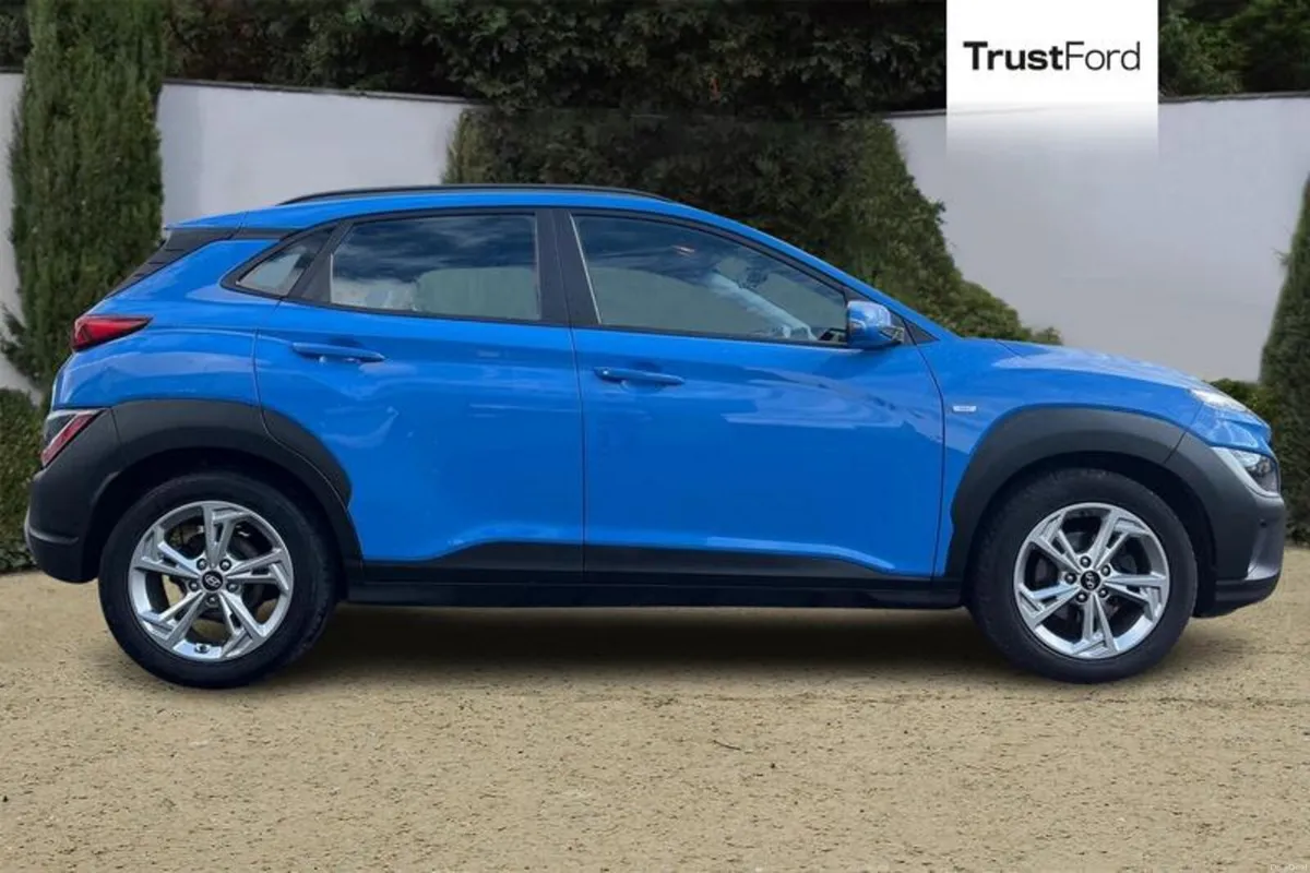 Hyundai KONA SE Connect - Image 3