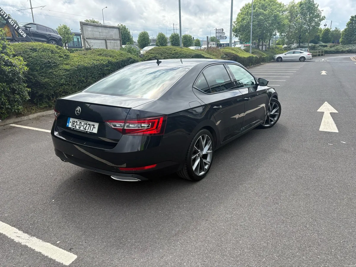 Car - Image 2