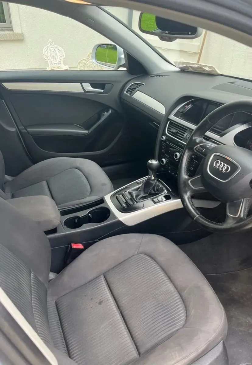 Audi A4 2.0 TDI 2012 - Image 4